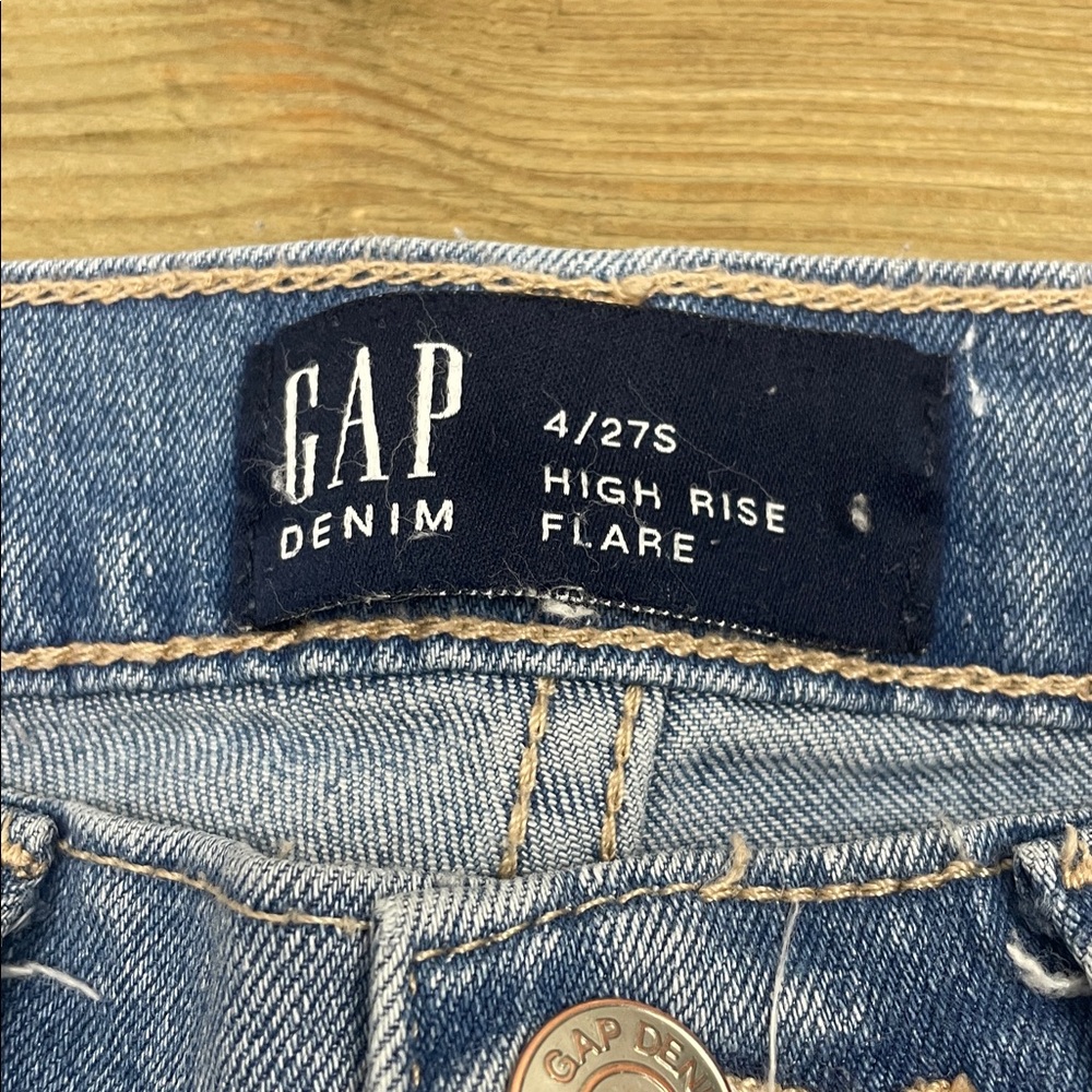 GAP High Rise Flare Jeans Short Inseam - Picture 4 of 5